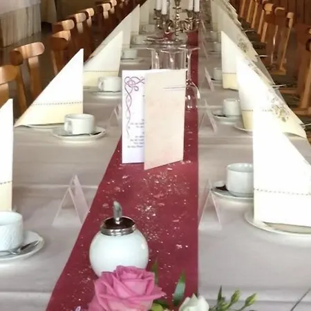 Pensionat Landgasthof Zum Wiesengrund 3*