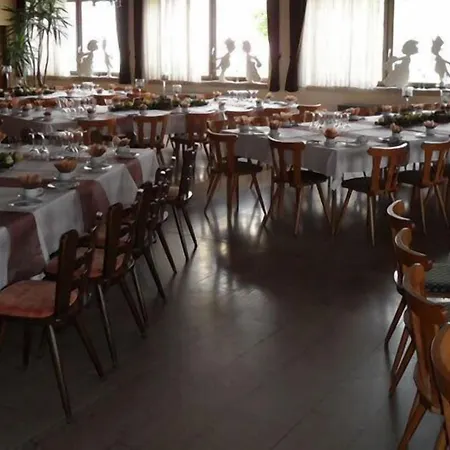 Pensionat Landgasthof Zum Wiesengrund