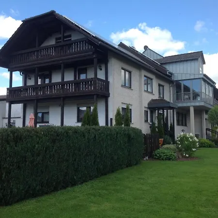 Landgasthof Zum Wiesengrund 3*
