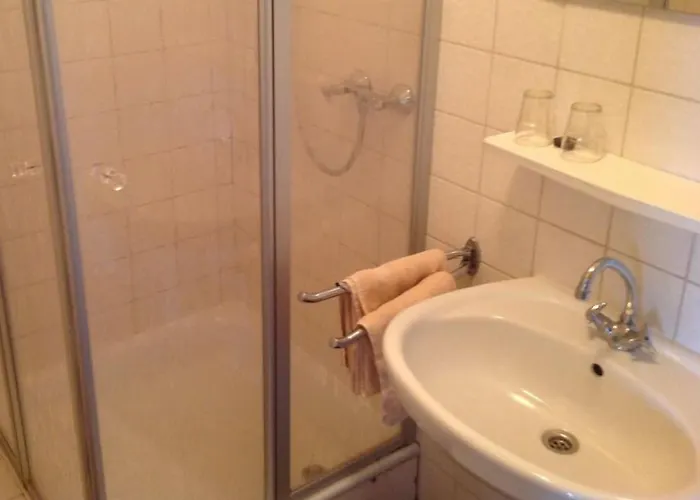 Landgasthof Zum Wiesengrund 3*